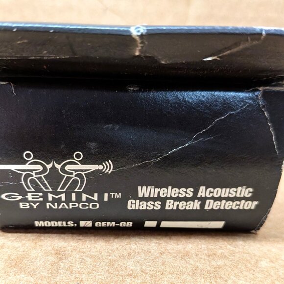 NAPCO GEM-GB WIRELESS ACUSTIC GLASS BREAK DETECTOR - NEW IN BOX - OLD STOCK - Picture 5 of 5